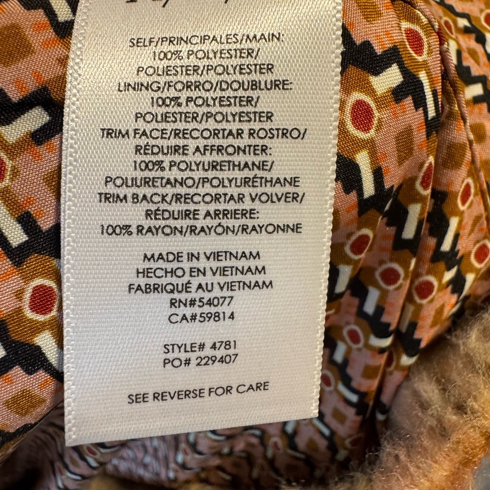 CAbi Ethos Coat 4781 - Picture 8 of 10